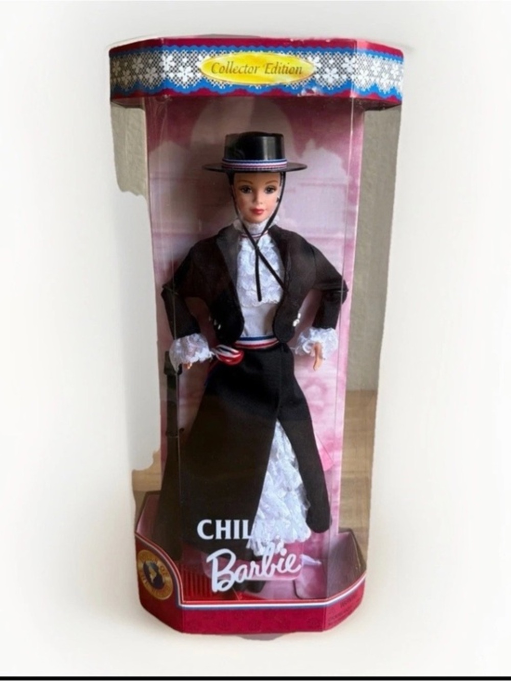 Vintage Chilean Barbie Dolls of the World Collector Edition Mattel 1998 NRFB - Picture 1 of 8